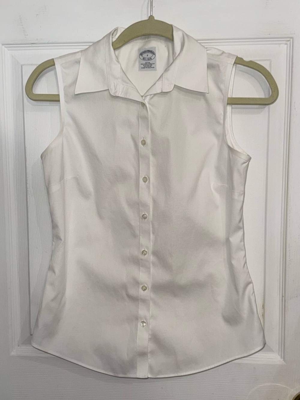 Brooks Brothers Fitted Non Iron Sleeveless Collared Button-Down Shirt - White 2
